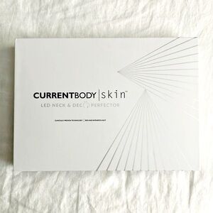 CurrentBody LED Neck & Décolletage Perfector